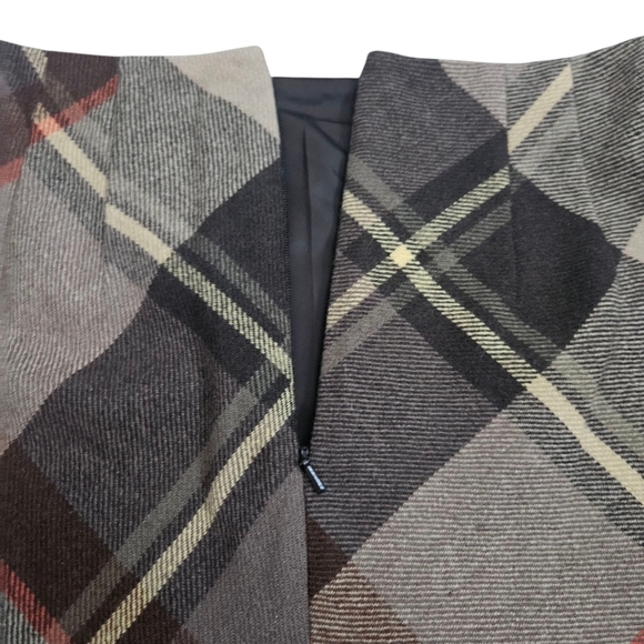 Talbots Brown and Cream Plaid Short Skirt Wool and Viscose size 2 Academia Retro - Picture 3 of 8